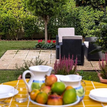 Lilla - And Garden Riposto